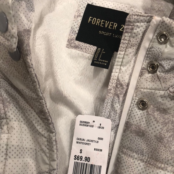 Puffy Jacket - Picture 2 of 5